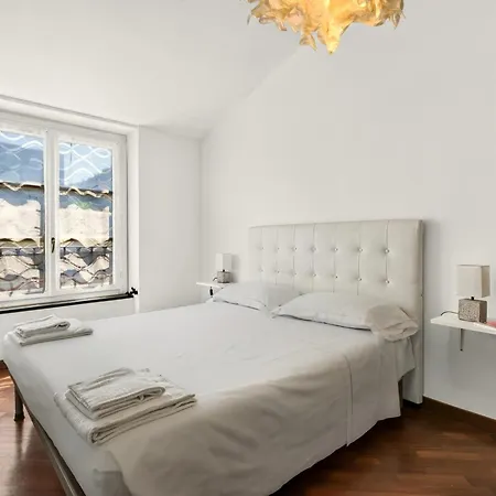 Attico Con Parcheggio E Vista Mare -