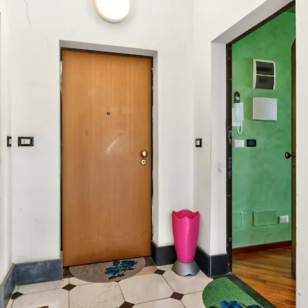 Attico Con Parcheggio E Vista Mare - *