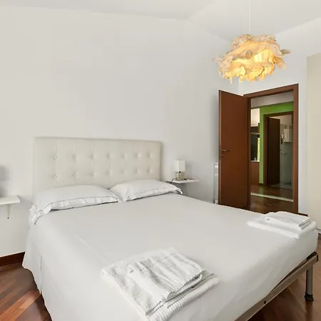 Attico Con Parcheggio E Vista Mare - Apartment *
